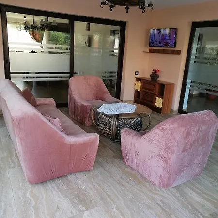 Vila Pop's Villa